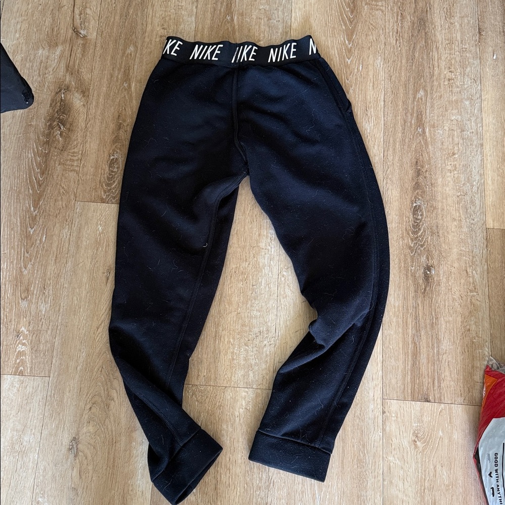 Nike Kids Black Sweatpants with White Logo - Picture 4 of 4